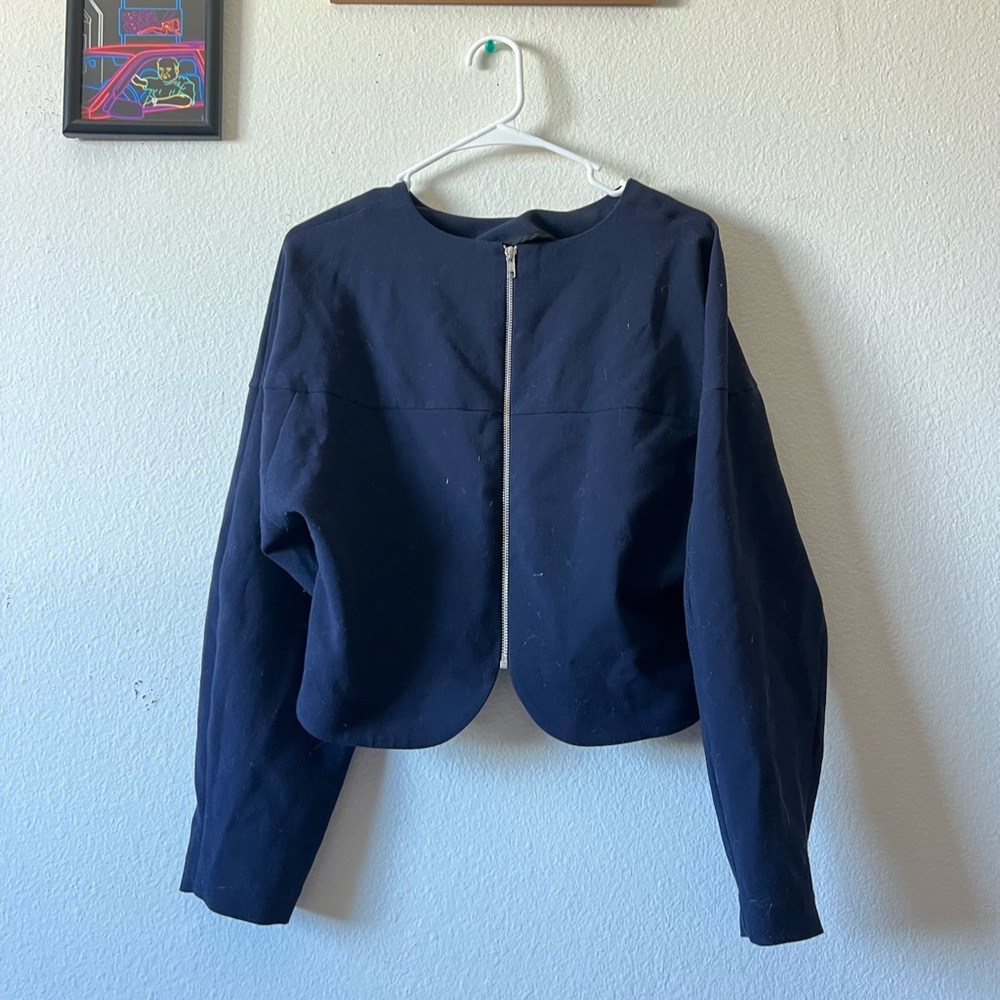 *READ DESCRIPTION: Navy Blue Jacket